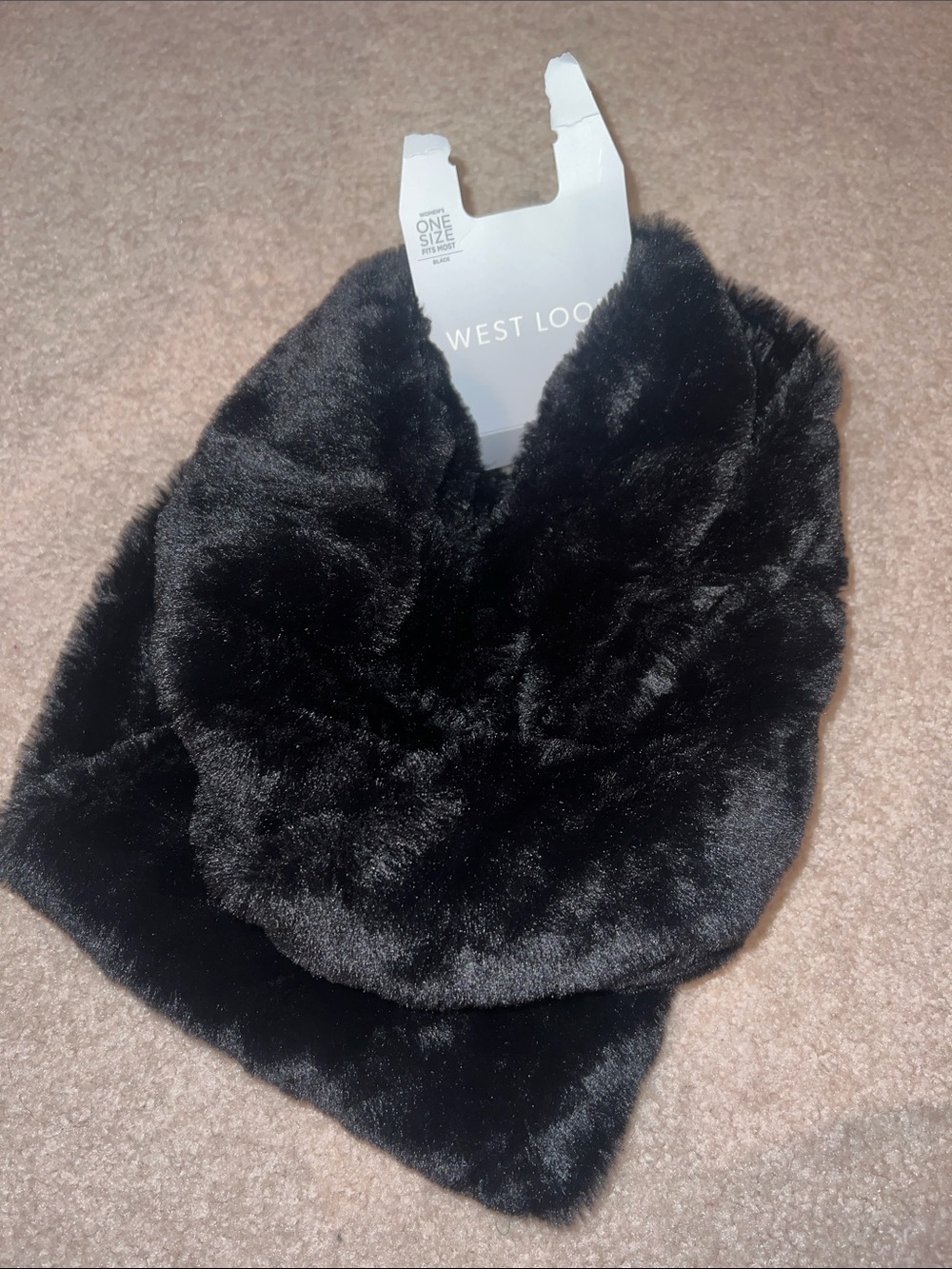 NWT Black Faux Fur Plush Infinity Scarf west loop